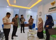 Komisi IV DPRD Provinsi Gorontalo saat melakukan kunjungan di Rumah Sehat Baznas Kabupaten Pohuwato, Rabu (19/11/2025). (Foto: Humas DPRD)