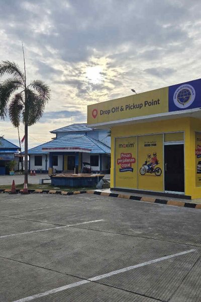 Maxim Hadirkan Drop Point di Pelabuhan Penyeberangan Gorontalo untuk Dukung Mobilitas Masyarakat.(Foto : Dok. Maxim Gorontalo)