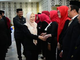 Wakil Gubernur Gorontalo Idah Syahidah saat menghadiri pelantikan pejabat pejabat eselon II, III dan IV di ruang Dulohupa kantor Gubernur, Senin (16/3/2026). (Foto : Bahrian)