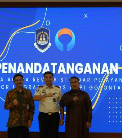 Kantor Imigrasi Kelas I TPI Gorontalo bersama Ombudsman RI Perwakilan Gorontalo menggelar Forum Diskusi Publik dalam rangka Review Standar Pelayanan, Selasa (3/3/2026). (Foto : Dok. Imigrasi Gorontalo)