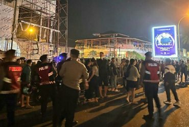Polisi Perketat Pengamanan Pasca Kebakaran Mega Mall Manado. (Foto : Dok. Polri)