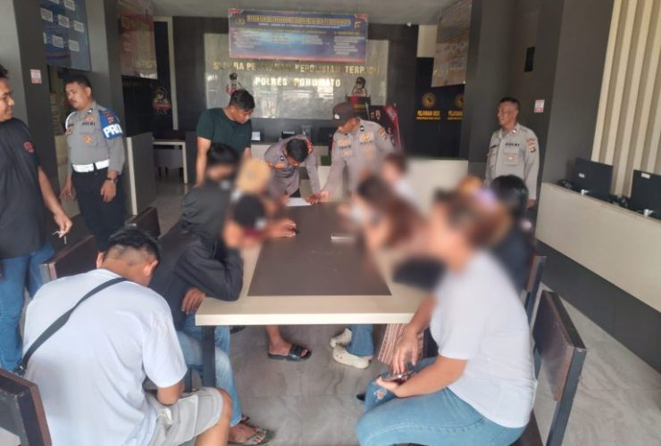 Empat Pasangan Diduga Bukan Suami Istri di Pohuwato Terjaring Razia Kepolisian.(Foto ; Dok. Polri)