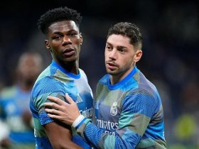 Federico Valverde dan Aurelien Tchouameni. (Foto: Oscar J. Barroso/Europa Press via Getty Images)