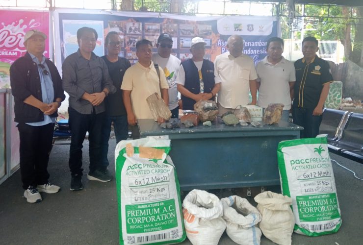 APRI Provinsi Gorontalo menampilkan potensi Batu Galena dari tiga wilayah di Gorontalo pada ajang PENAS XVII./Penagar.id